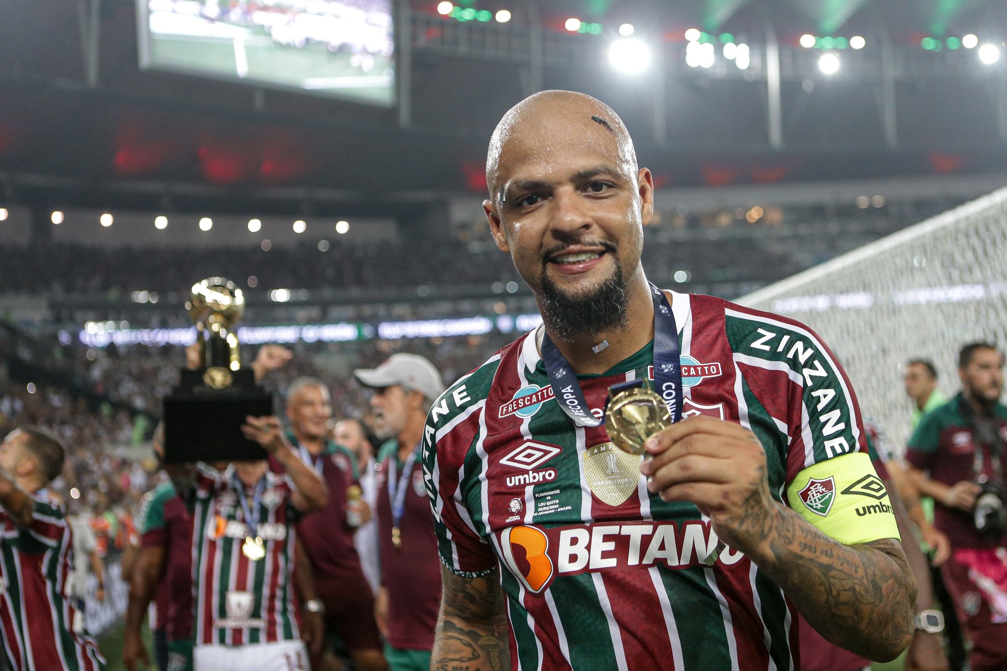 Φελίπε Μέλο: Ο πιο… παθιασμένος αμυντικός είπε «αντίο» στο ποδόσφαιρο (vid)