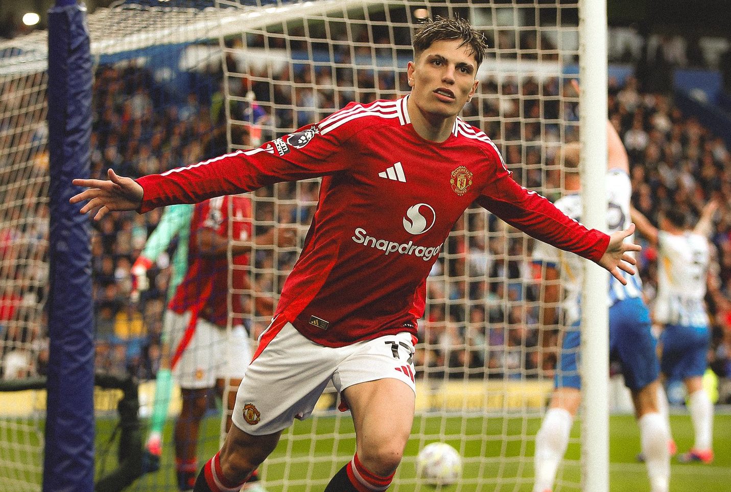 Η Γιουνάιτεντ δεν το σκέφτεται πολύ: «Σκοτώνει» εδώ και τώρα τον Γκαρνάτσο!