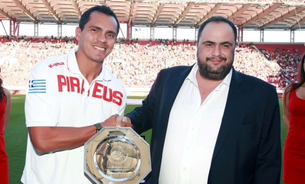 Ολυμπιακός: «Χτιστός» στα 53 του ο Ζιοβάνι (pics)