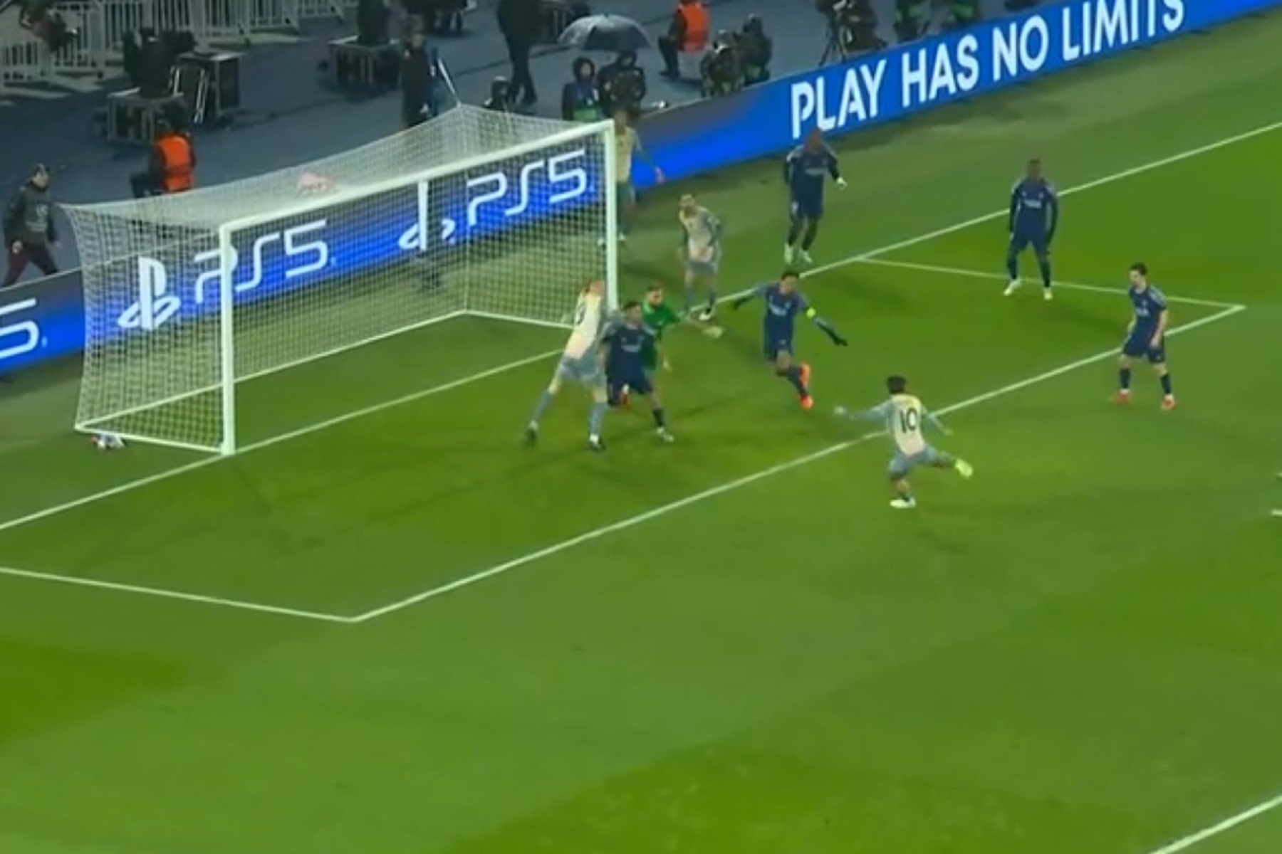 Ο Γκρίλις είναι εδώ – Γκολ από τα… αποδυτήρια και προβάδισμα η Σίτι! (vid)