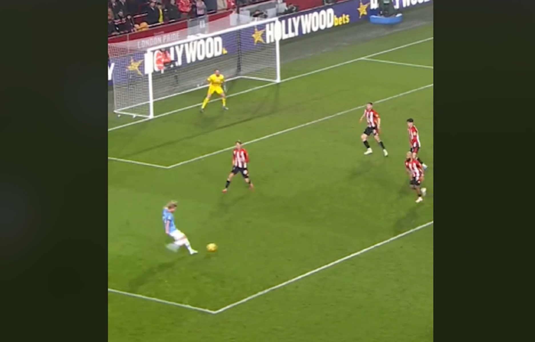 H ιερόσυλη Μπρέντφορντ κοροϊδεύει μέσω του TikTok τον Κέβιν Ντε Μπρούιν (vid)