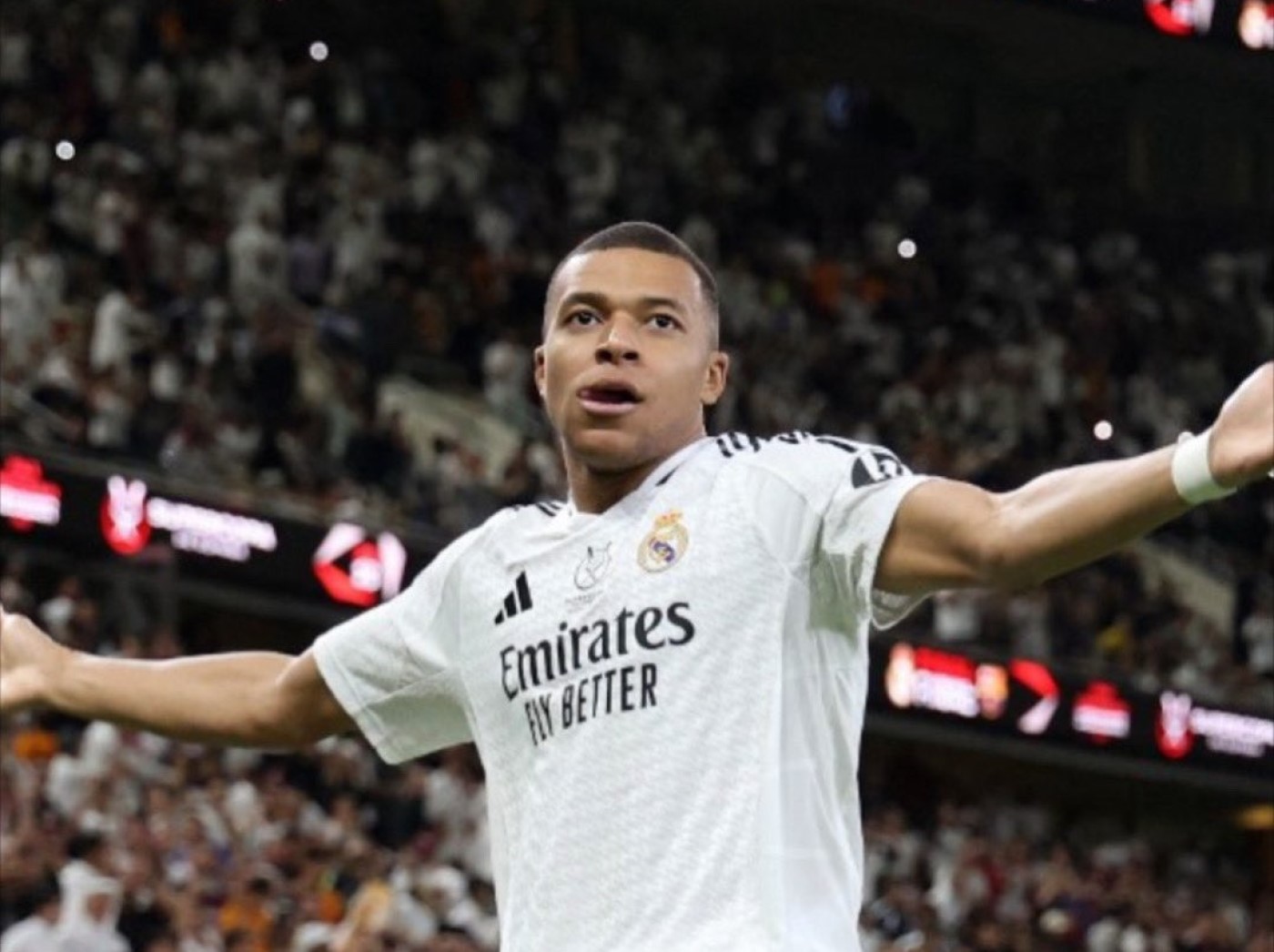 Πάρτι της Ρεάλ με… κεφάτο Μπαπέ – Μόνη πρώτη η «βασίλισσα» (vid)