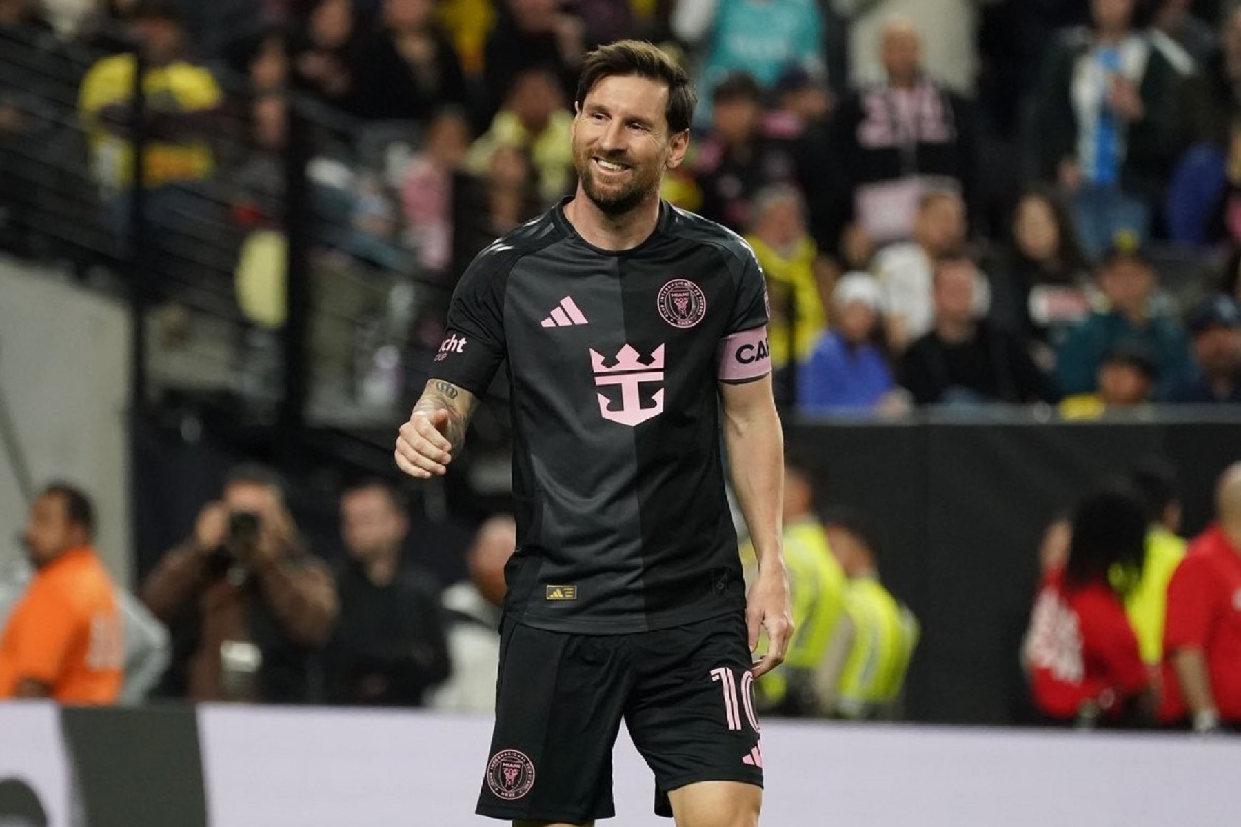 Ο Μέσι «απάντησε» με τα… Μουντιάλ στη γιούχα! (vid)