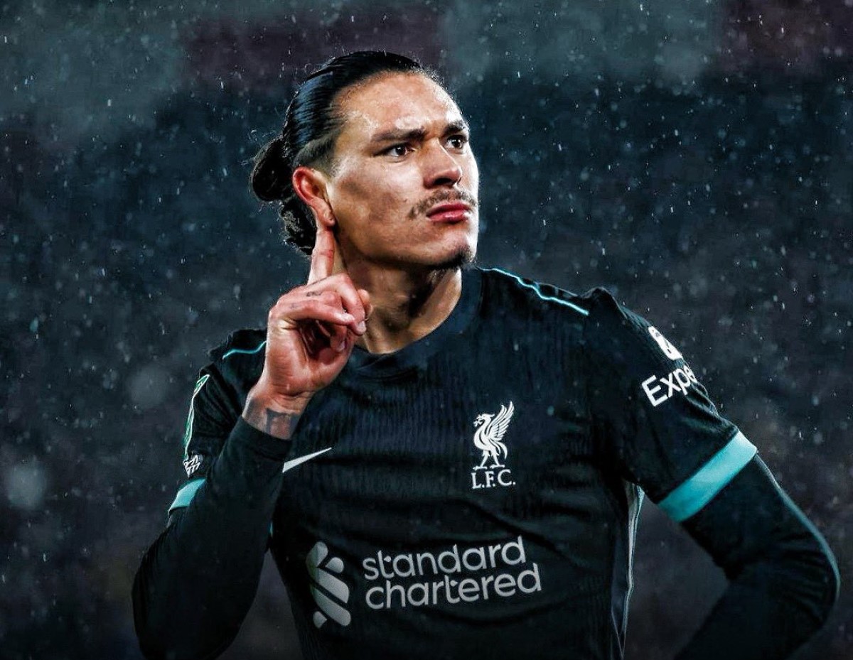 Ήρωας Νούνιες: Τα δύο γκολ του στις καθυστερήσεις έσωσαν την Λίβερπουλ (vid)