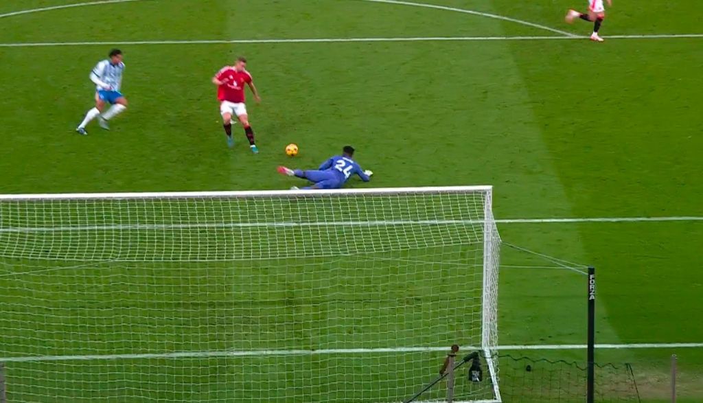 Ο Ονάνα έκανε την γκάφα της χρονιάς – Χάρισε γκολ και τον κράζουν όλοι (vid)