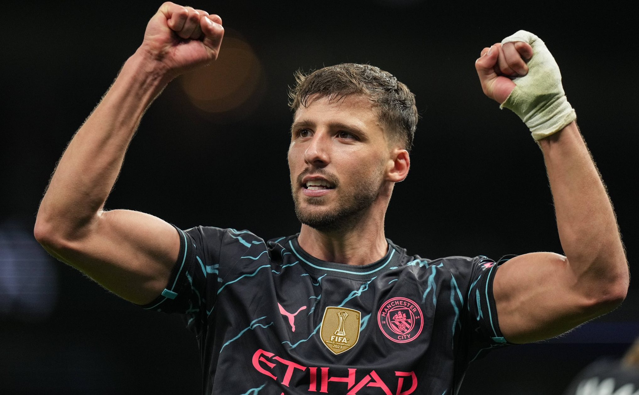 Μάντσεστερ Σίτι: Κάτι παραπάνω από… καυτή η νέα σύντροφος του Ντίας! (pics)