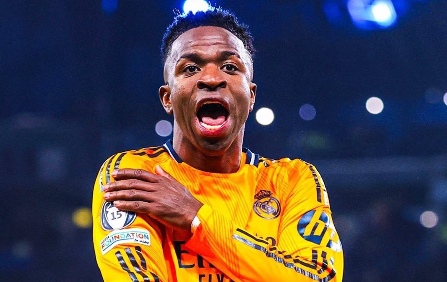 Ο Βινίσιους συνεχίζει να κάνει… πλάκα στη Σίτι: «Ευχαριστώ τους οπαδούς τους»