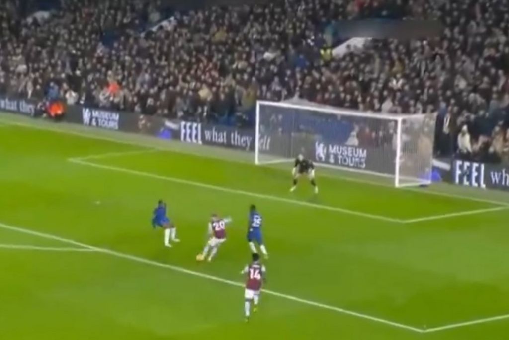 Πάσα… έγκλημα του Κόλγουιλ και ο Μπόουεν κάνει το 1-0! (vid)