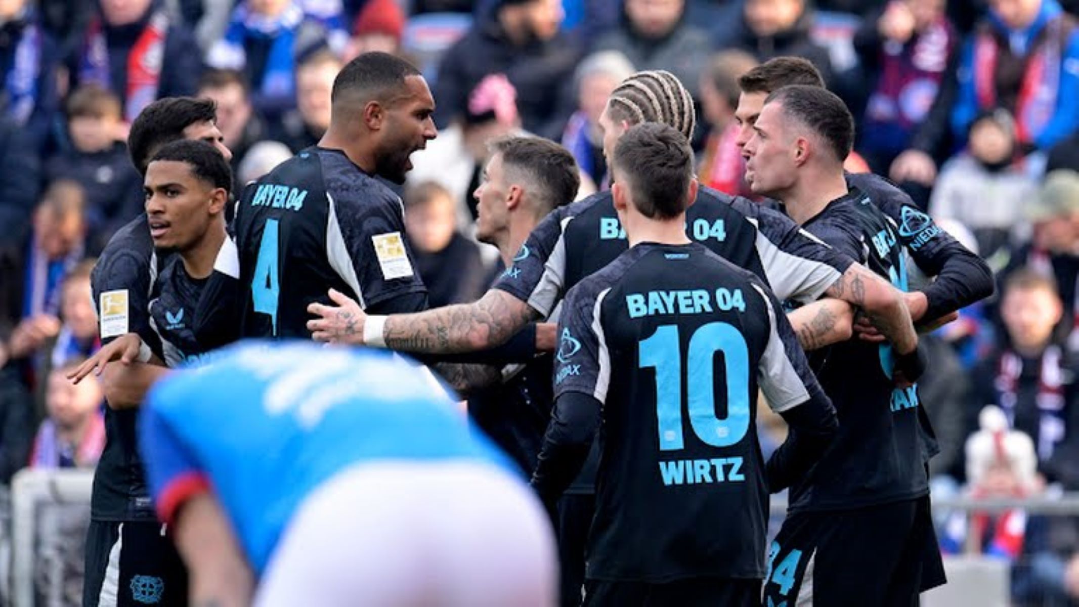 Λεβερκούζεν: Πέρασε… σβηστά από το Κίελο και η καταδίωξη συνεχίζεται