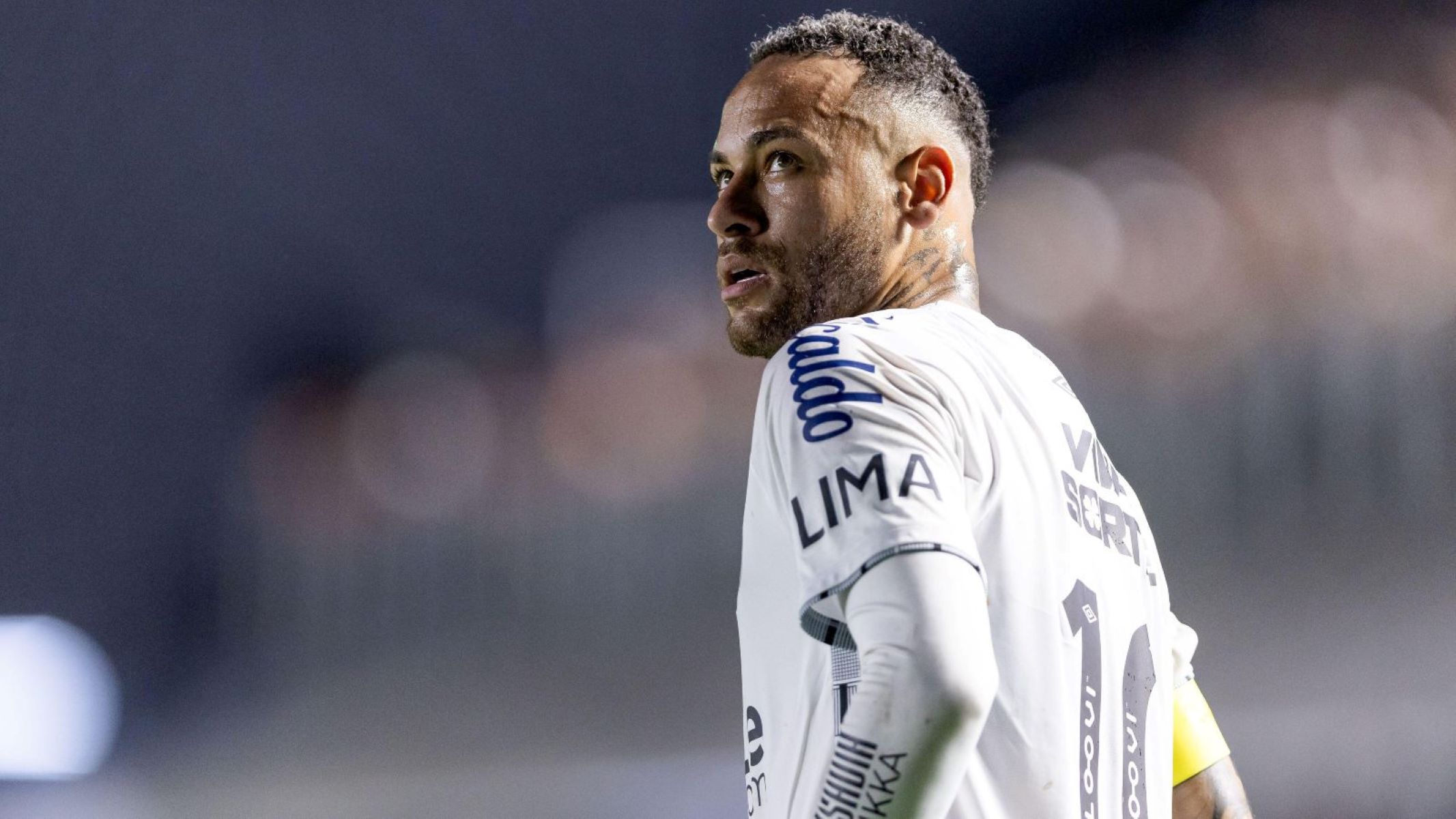 O Νεϊμάρ… κλείνει το μάτι και σε άλλο μεγαθήριο