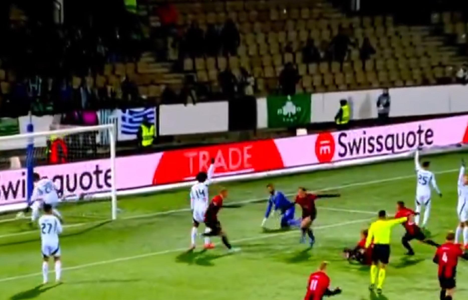 Η Βίκινγκουρ κάνει ζημιά με Άτλασον στο «Τριφύλλι» (vid)