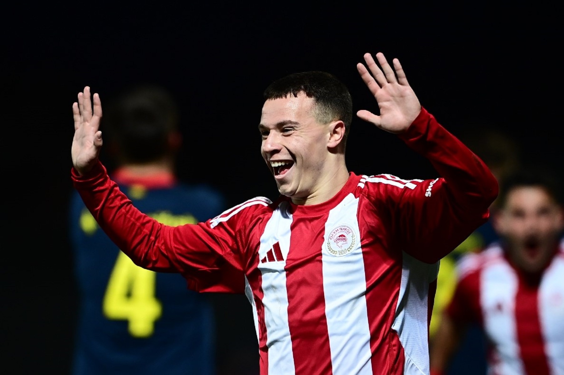 Ο Πνευμονίδης «καθάρισε» για τον Ολυμπιακό και αποθέωσε… Μουζακίτη, Κωστούλα! (vid)