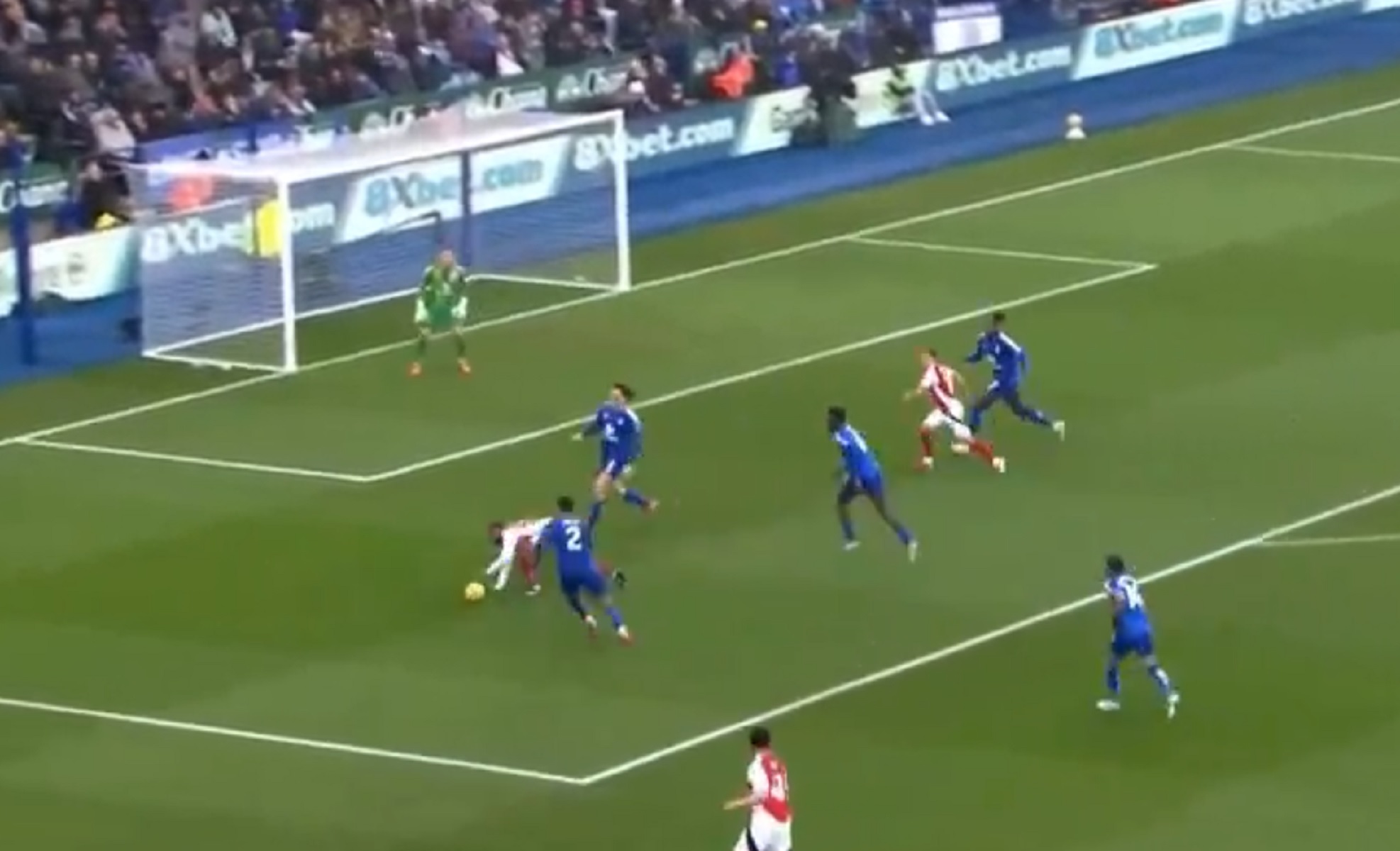 Εικόνα παλαίμαχου θύμισε στο Λέστερ ο απογοητευτικός Στέρλινγκ (vid)