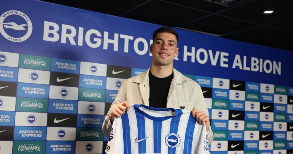 Επίσημα «Γλάρος» ο Στέφανος Τζίμας