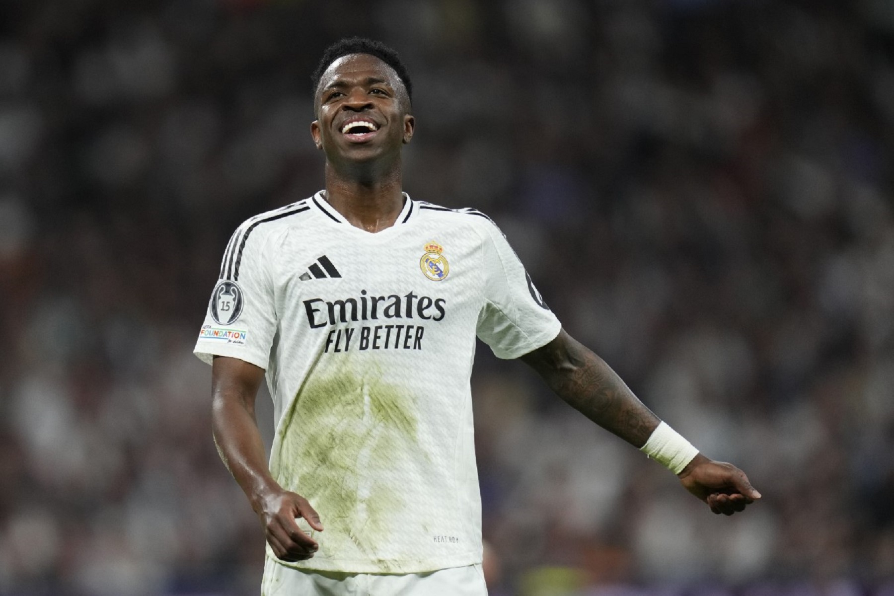 Αμφίβολη η συμμετοχή του Βινίσιους στο Βιγιαρεάλ – Ρεάλ Μαδρίτης