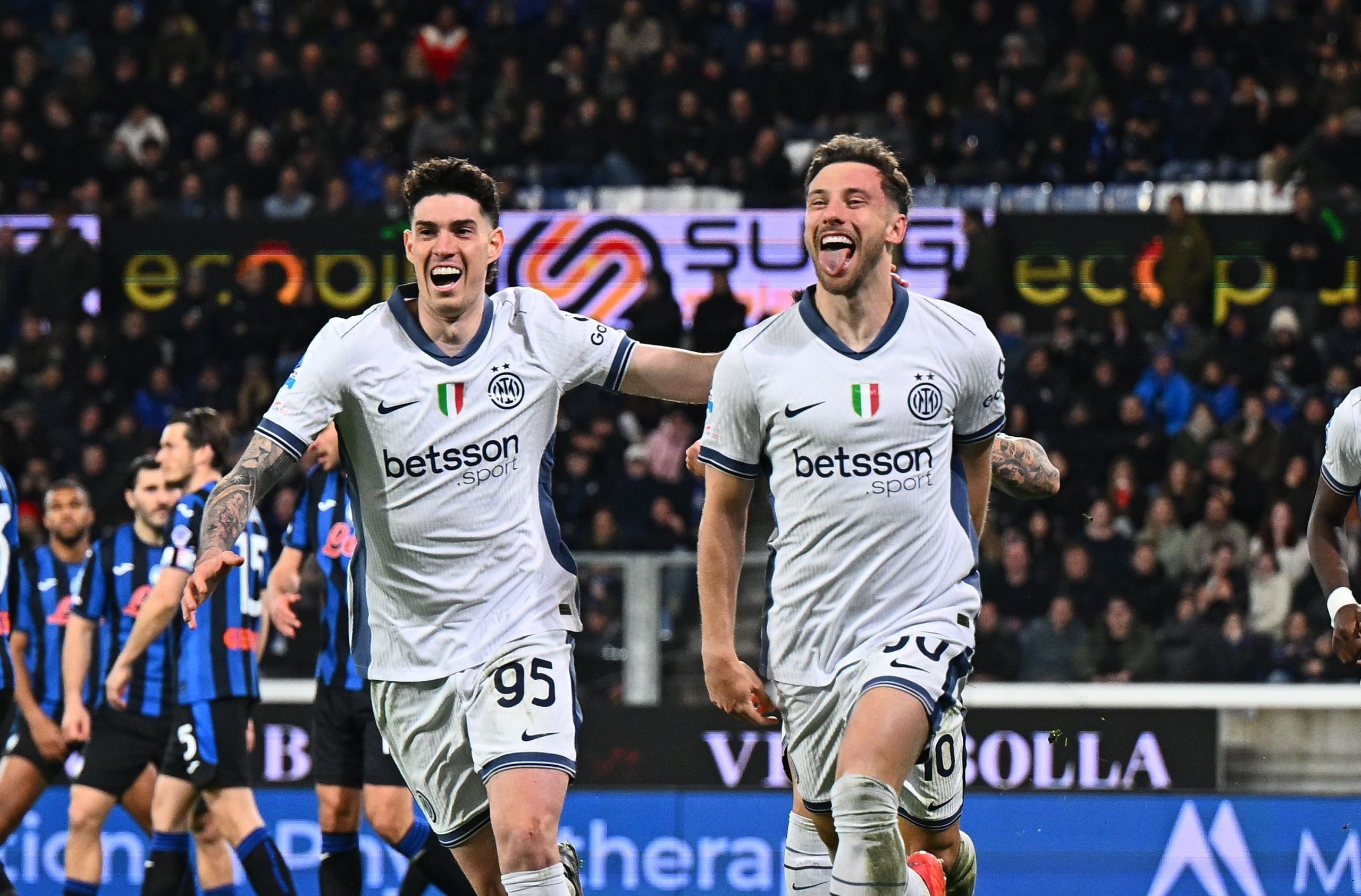 Η Ίντερ δεν λέει όχι στα… δώρα και ανοίγει τη διαφορά! (vid)