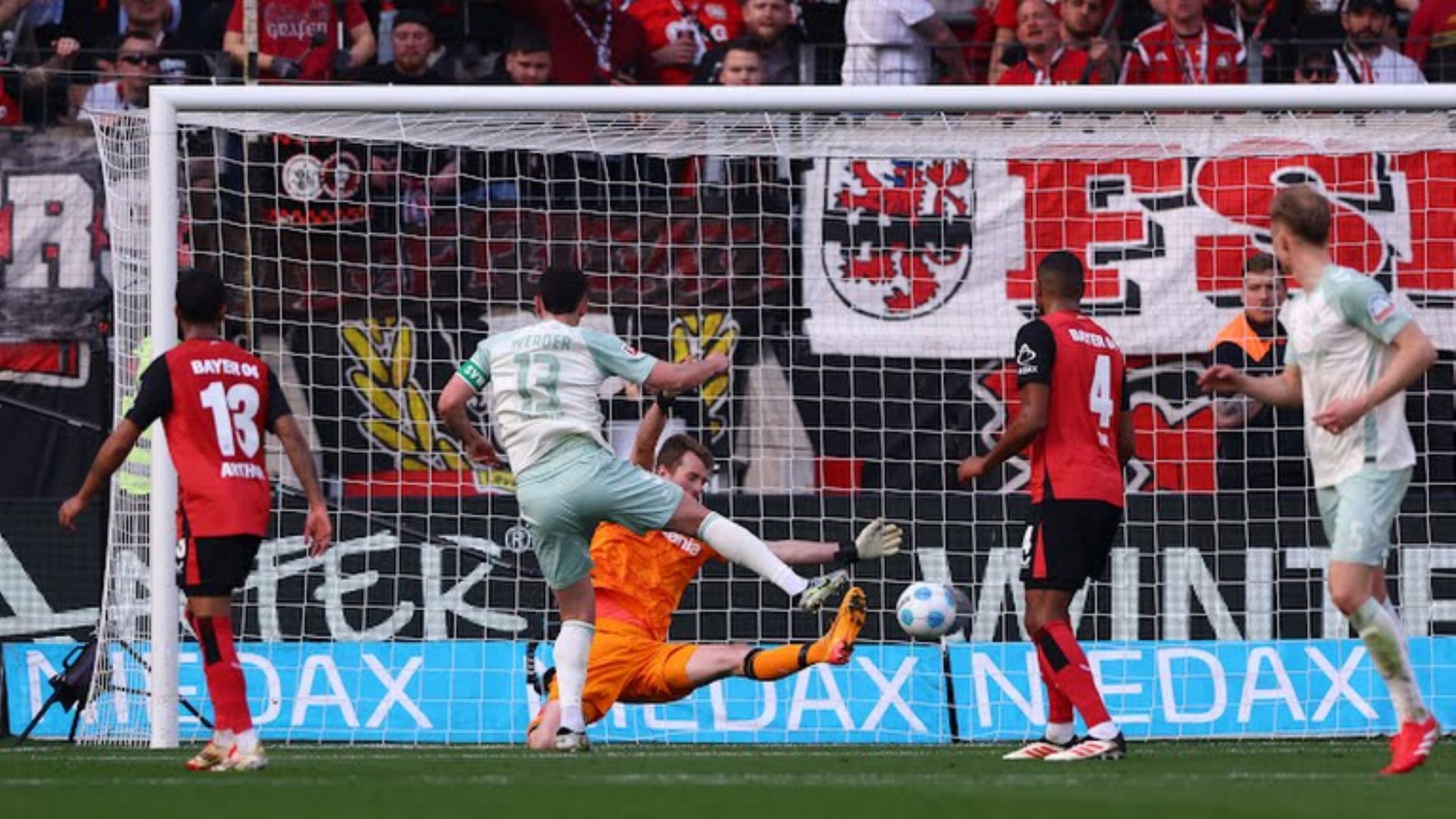 Μια ευκαιρία είχε η Λεβερκούζεν και την πέταξε!