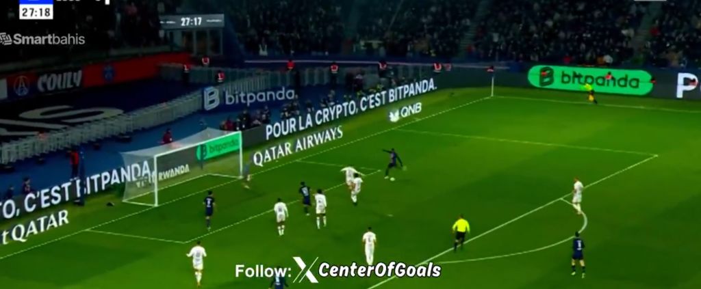 Πάει να το κάνει… ακατάλληλο η Παρί: Έκρυψε την μπάλα για το 3-0! (vid)