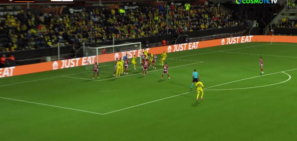 «Κοιμήθηκε» η άμυνα του Ολυμπιακού και το πλήρωσε ακριβά! (vid)