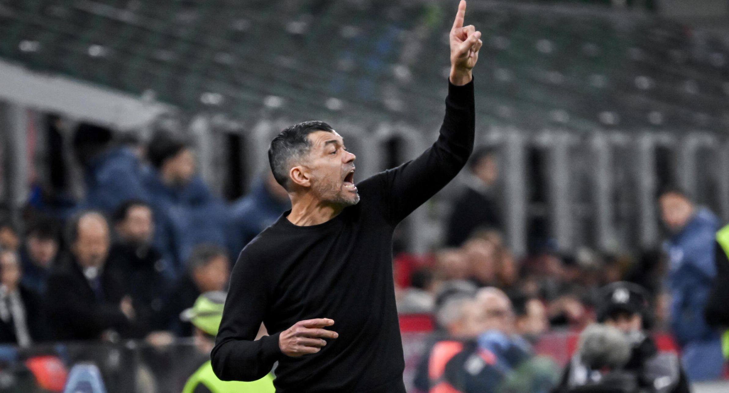 Ξέσπασε ο Κονσεϊσάο μετά τη νέα ήττα της Μίλαν: «Ξέρετε, ποιος είμαι εγώ;»