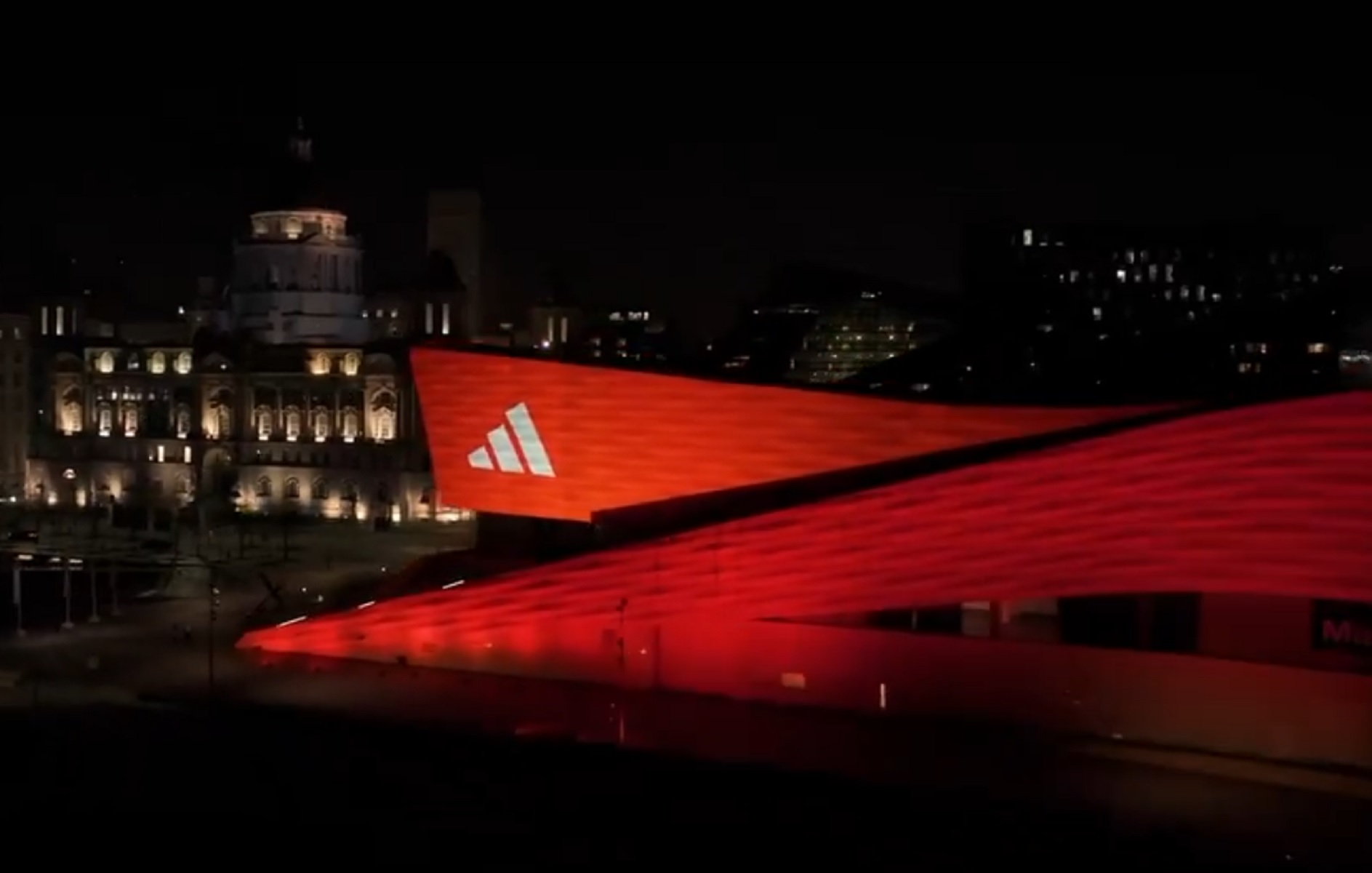 Λίβερπουλ και Adidas επισημοποίησαν το mega deal