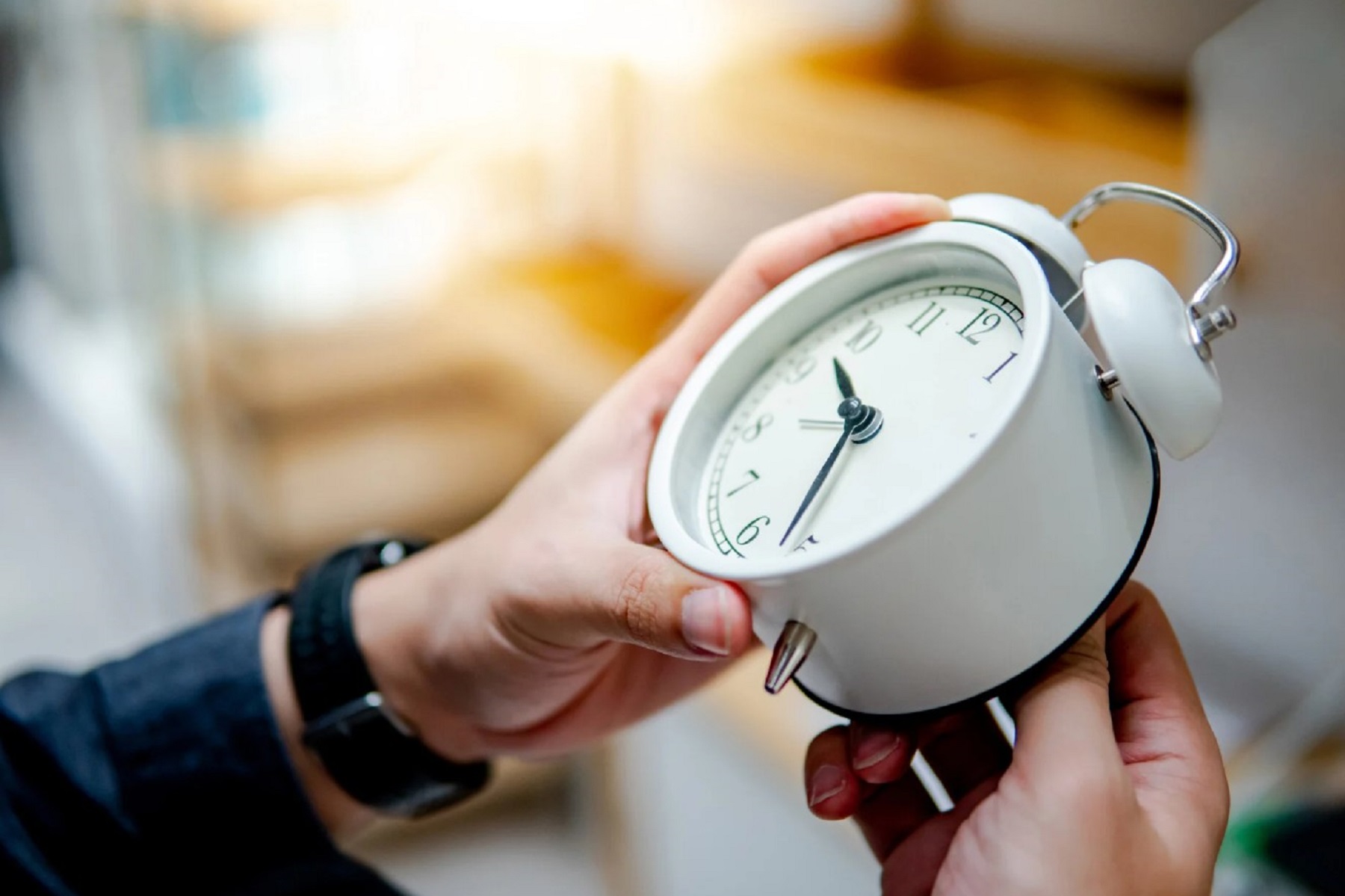 Αλλαγή ώρας 2025: Πότε θα πάνε μια ώρα μπροστά οι δείκτες στα ρολόγια