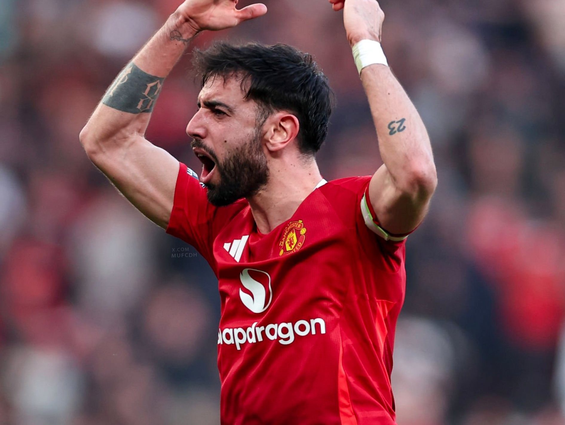 Υπάρχει ένα νούμερο που ΑΠΟΘΕΩΝΕΙ τον Μπρούνο Φερνάντες, όσο τίποτα!