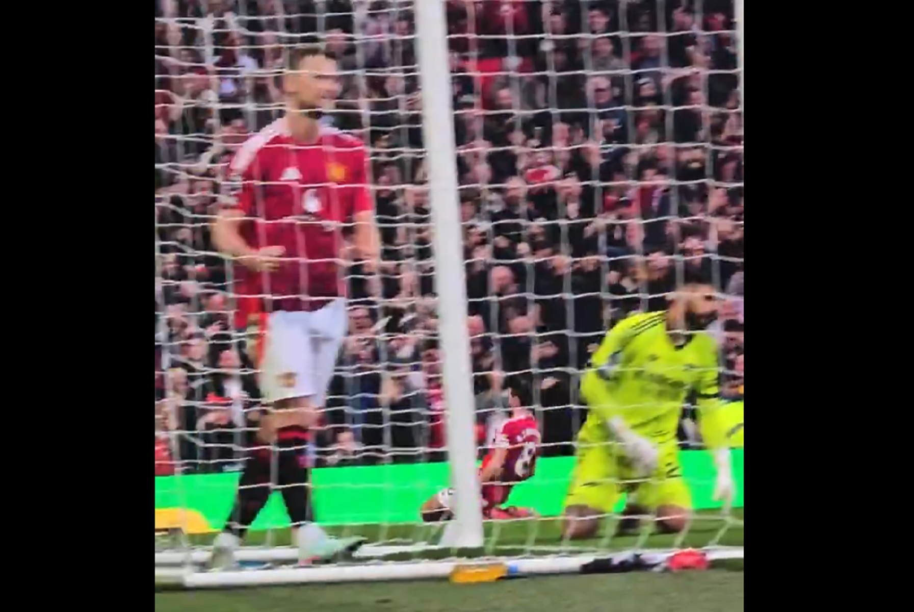 Σε έκσταση ο Μπρούνο Φερνάντες: Ο πανηγυρισμός στη φαουλάρα με Άρσεναλ (vid)