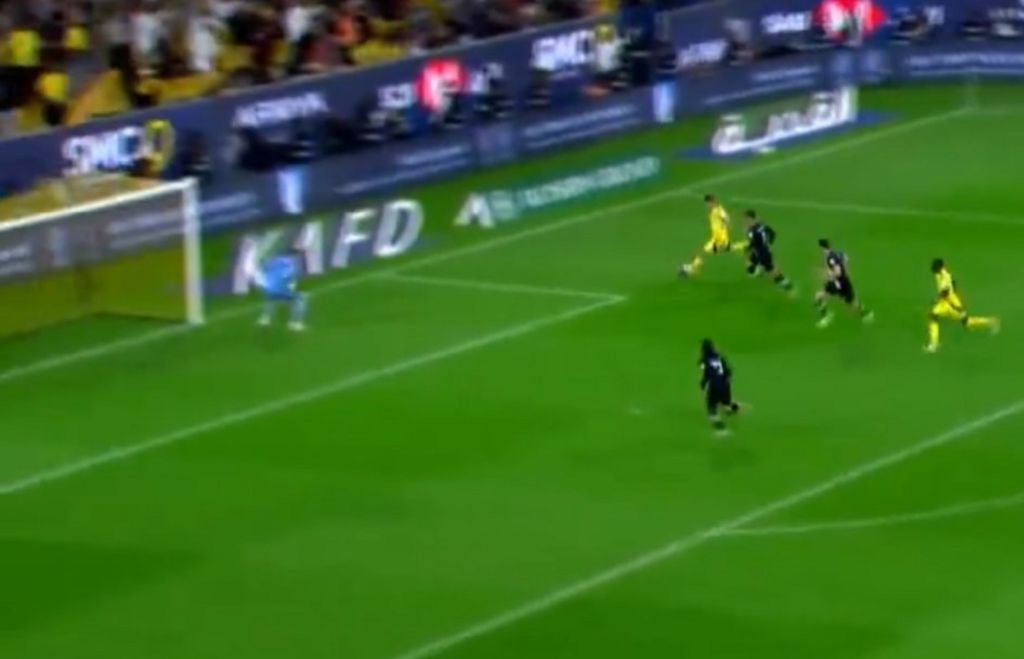 «Οβίδα» του Κριστιάνο και τα 1000… πλησιάζουν! (vid)