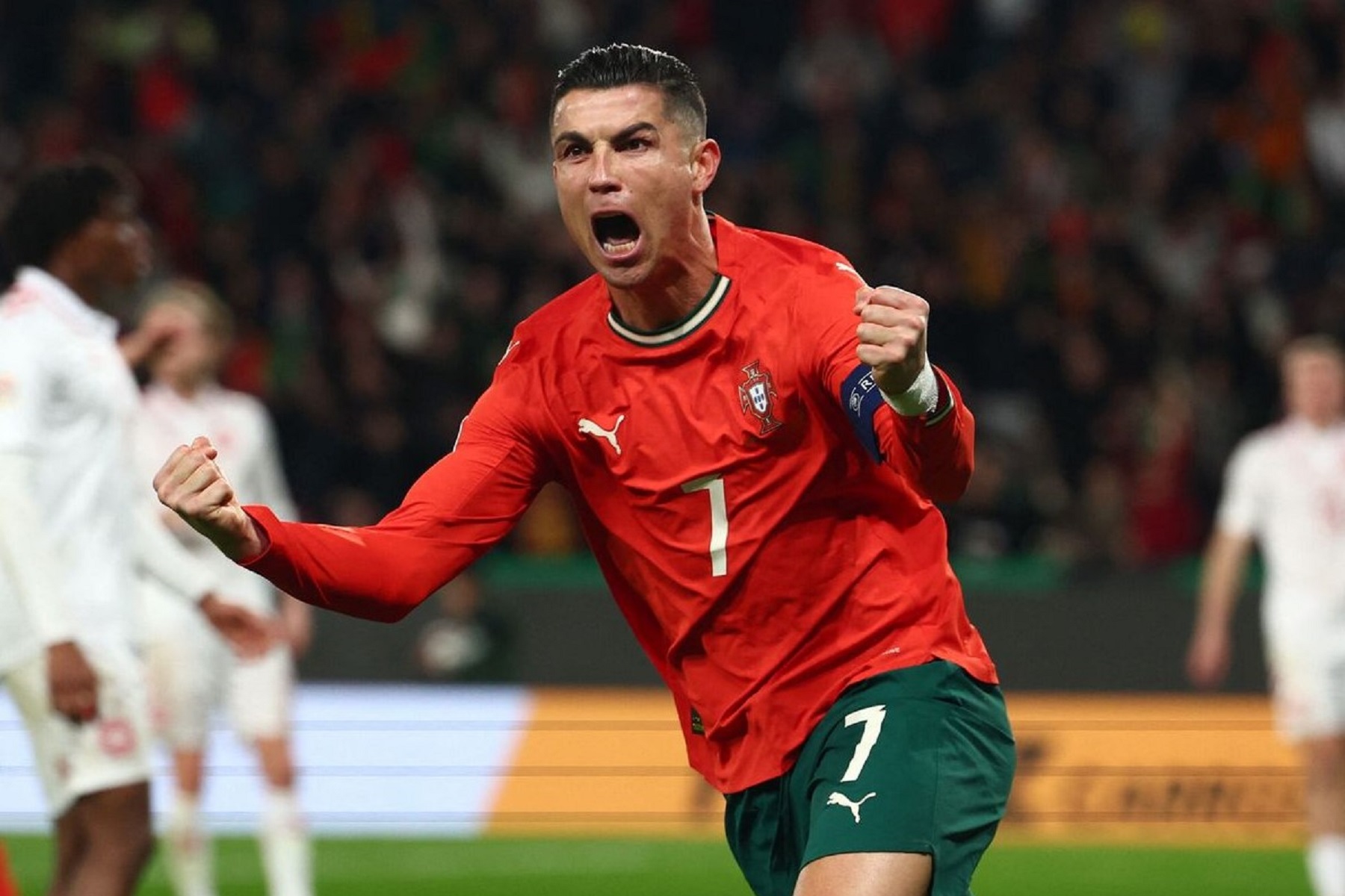 «Έγραψε» νέο τρομερό ρεκόρ ο… αγέραστος Κριστιάνο!