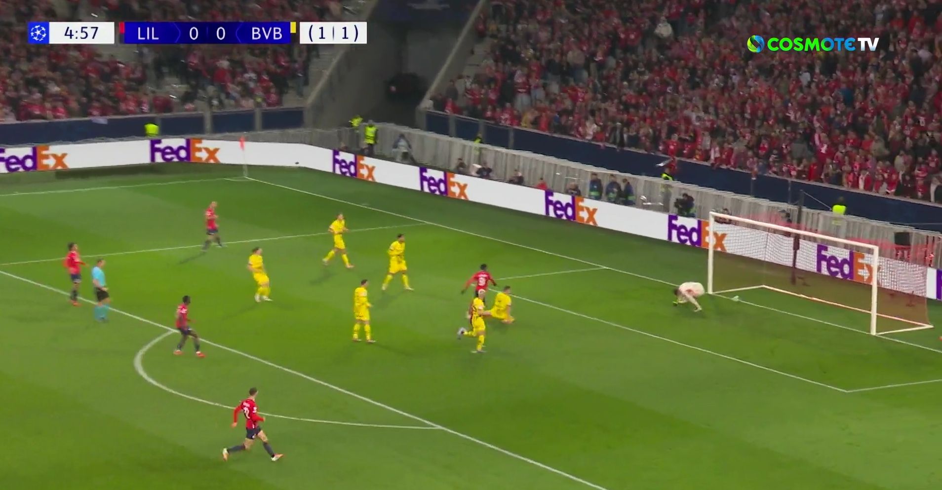 Champions League: Ο τερματοφύλακας της Ντόρτμουντ έφαγε το πιο αστείο γκολ για φέτος! (vid)