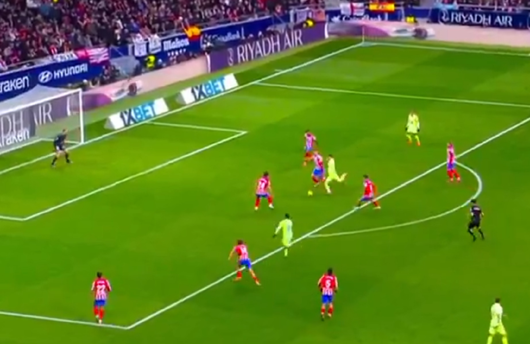 Η Μπαρτσελόνα έχει ζωή στη Μαδρίτη με την γκολάρα του Λεβαντόφσκι (vid)