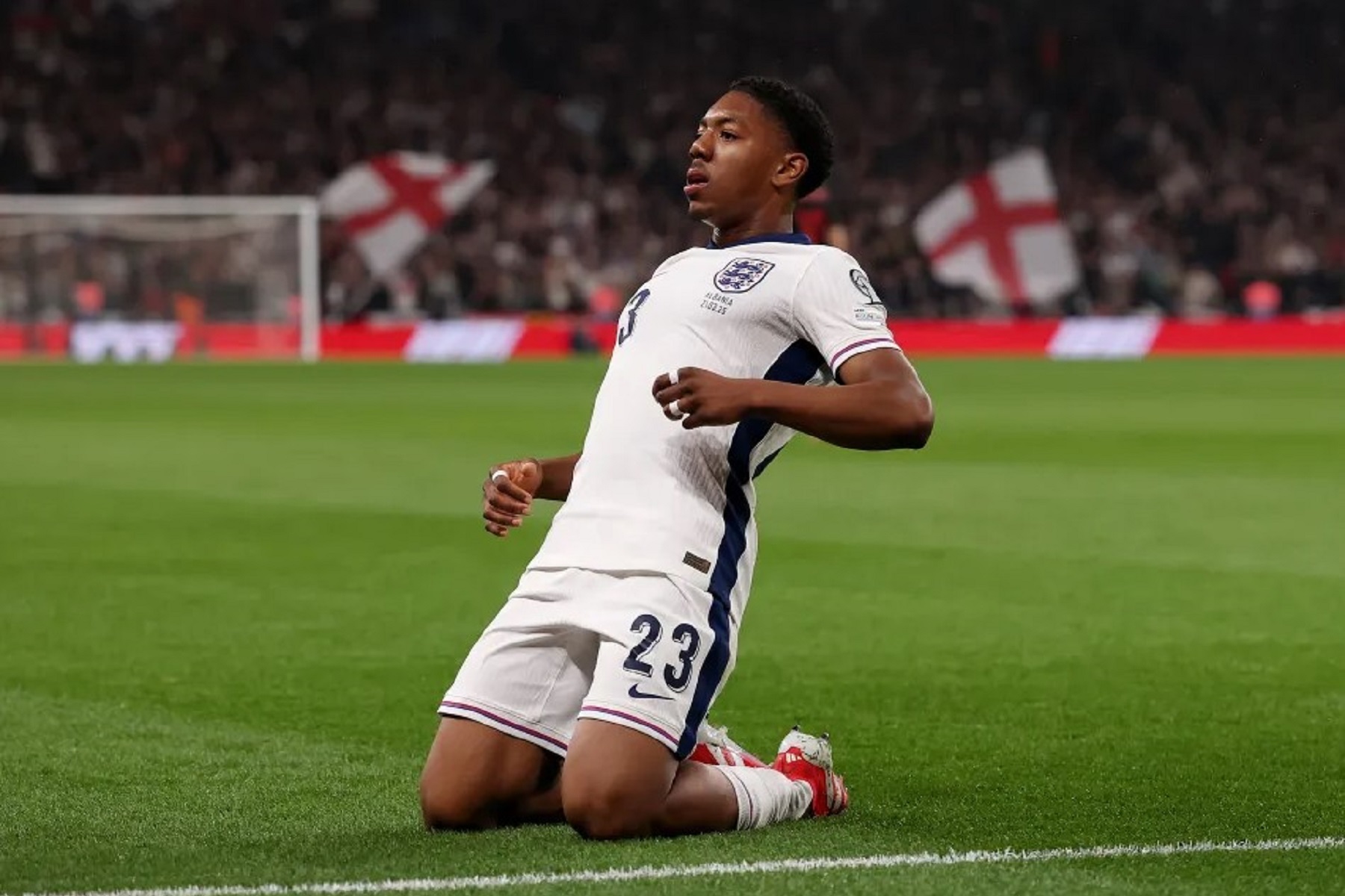 Ο Λούις-Σκέλι πήρε τ’ «όπλο» του και έγραψε ιστορία στην Αγγλία! (vid)