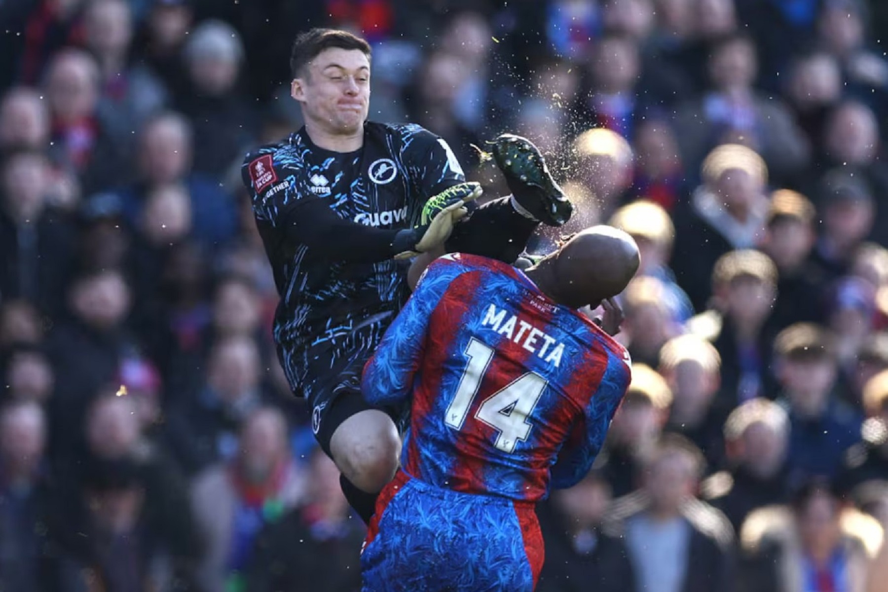 Ο Ματετά έκανε 25 ράμματα στο αυτί και πήρε εξιτήριο – Το μήνυμα του! (pic)