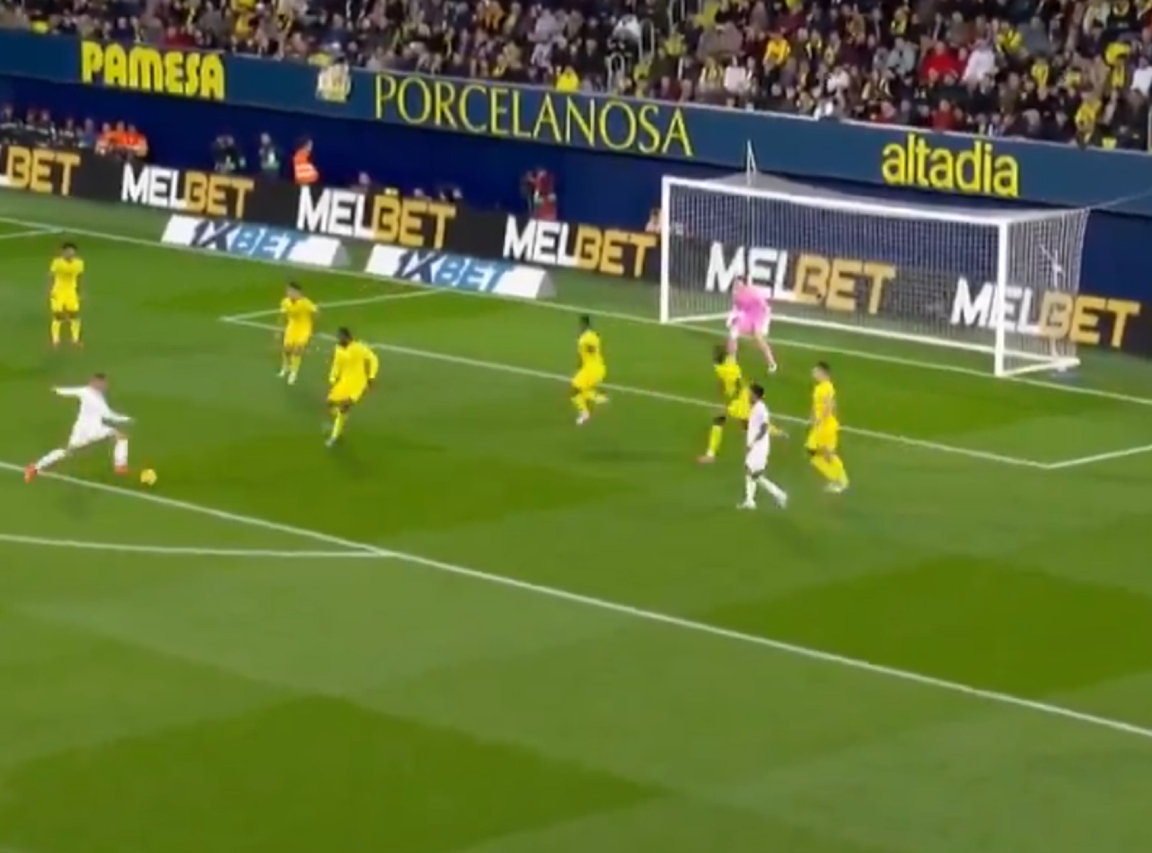 O ασταμάτητος Μπαπέ διαλύει εις διπλούν τη Βιγιαρεάλ (vid)