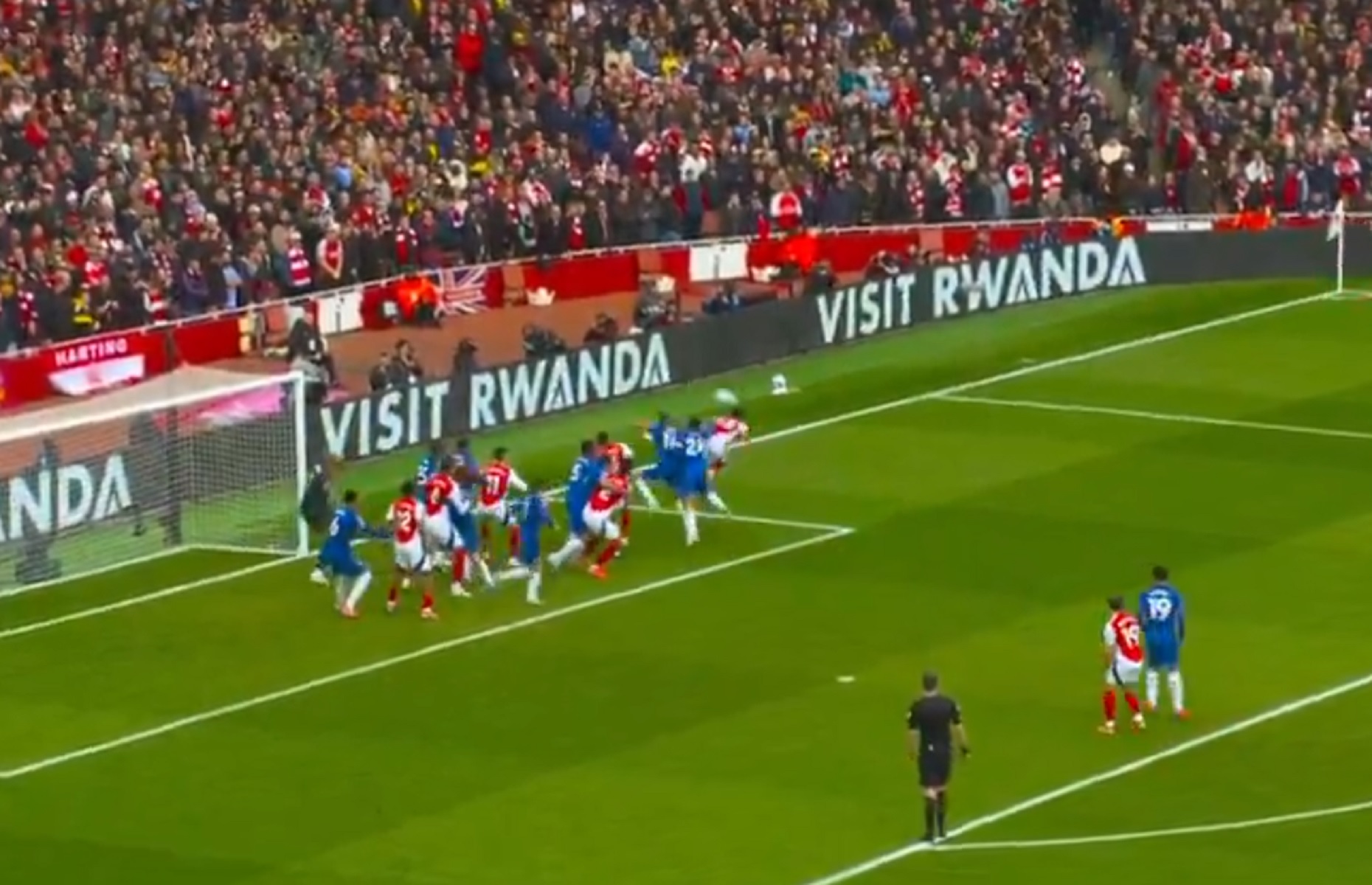 Γκολάρα του Μερίνο με το κεφάλι στο Άρσεναλ – Τσέλσι (vid)