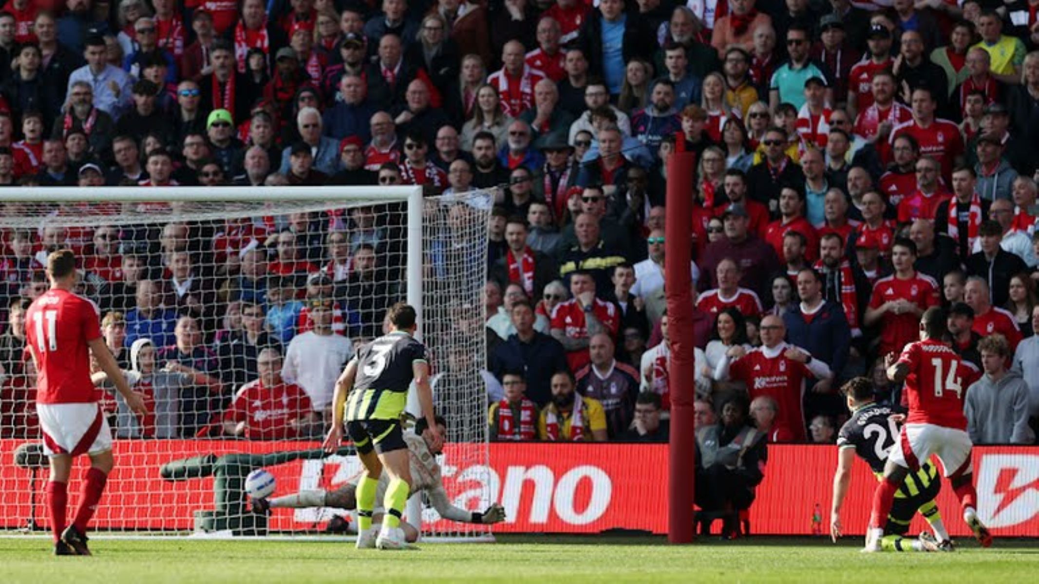 Η τρελοΝότιγχαμ ξέρανε τους πρωταθλητές και έφυγε για… σεντόνι (vid)