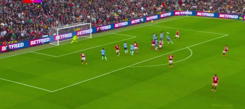 Μαγικό φάουλ από τον Φερνάντες και 1-0 η Γιουνάιτεντ! (vid)