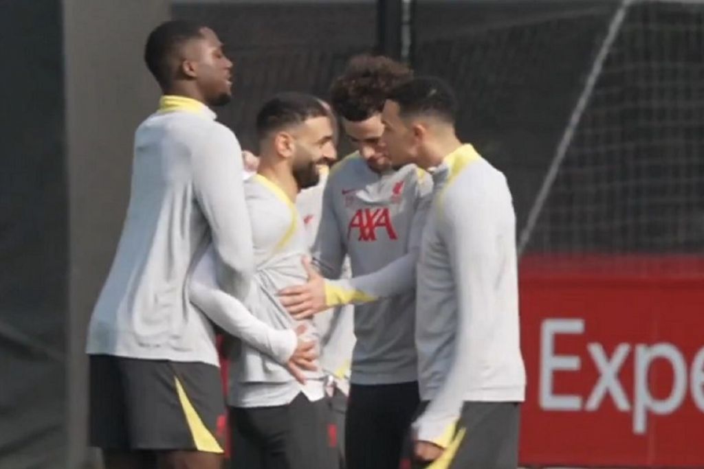 Σαλάχ και Άρνολντ πήγαν να πιαστούν στα χέρια στην προπόνηση της Λίβερπουλ! (vid)