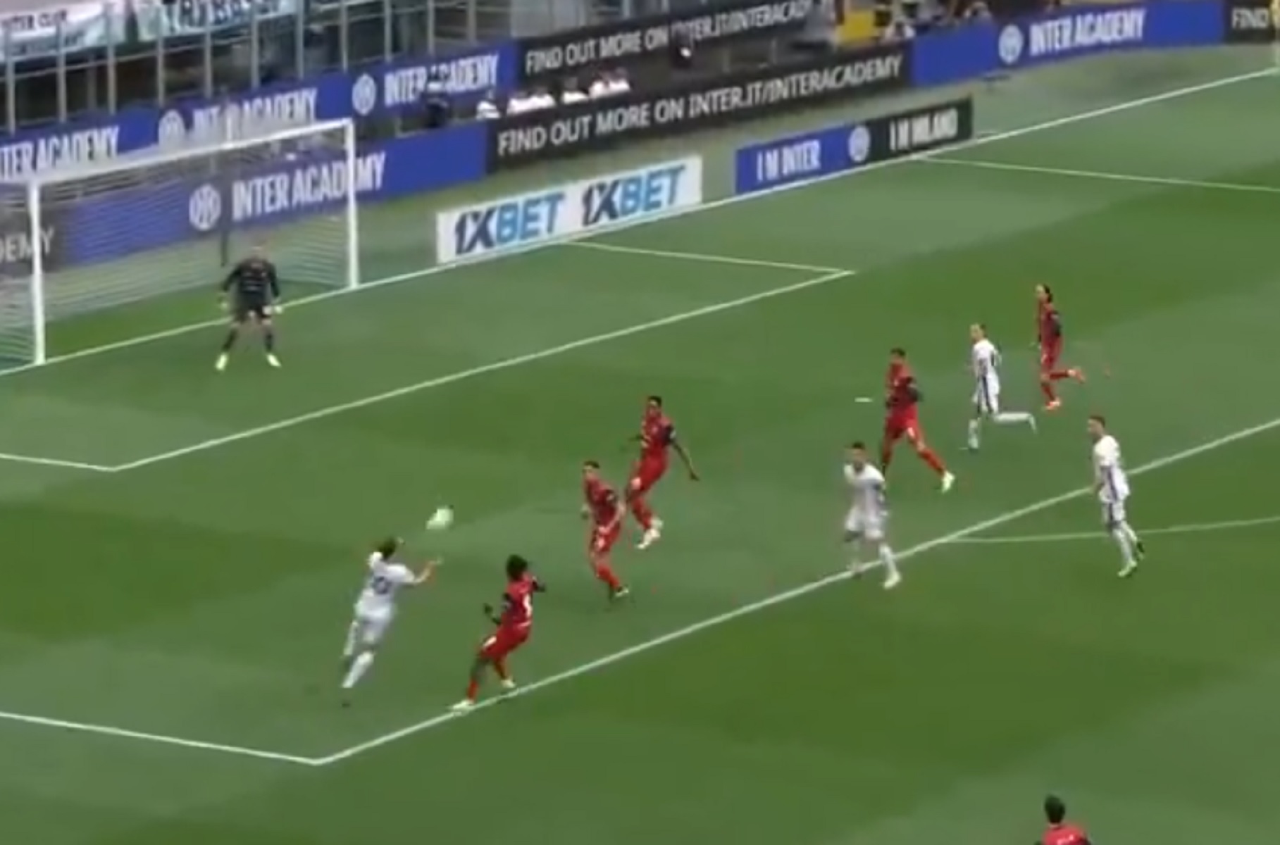 Δεν σκοράρει συχνά ο Αρναούτοβιτς – Όταν το κάνει όμως… κομψοτέχνημα (vid)