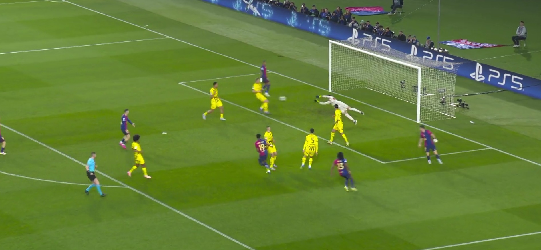 Μπαρτσελόνα εναντίον Ντόρτμουντ: Οι Καταλανοί μπήκαν με άγριες διαθέσεις! (vid)