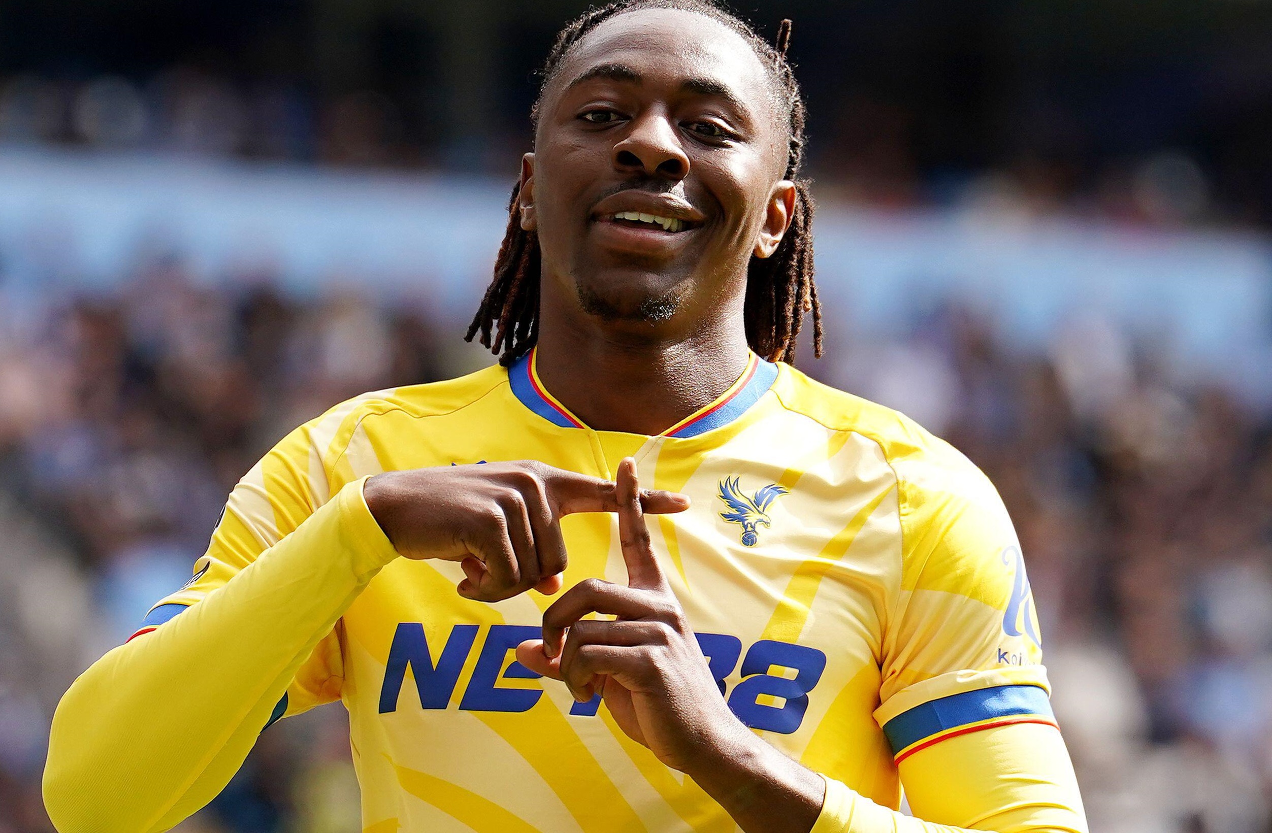 «Ζεματάει» η Άρσεναλ – Έβαλε και τον Έζε στο παιχνίδι