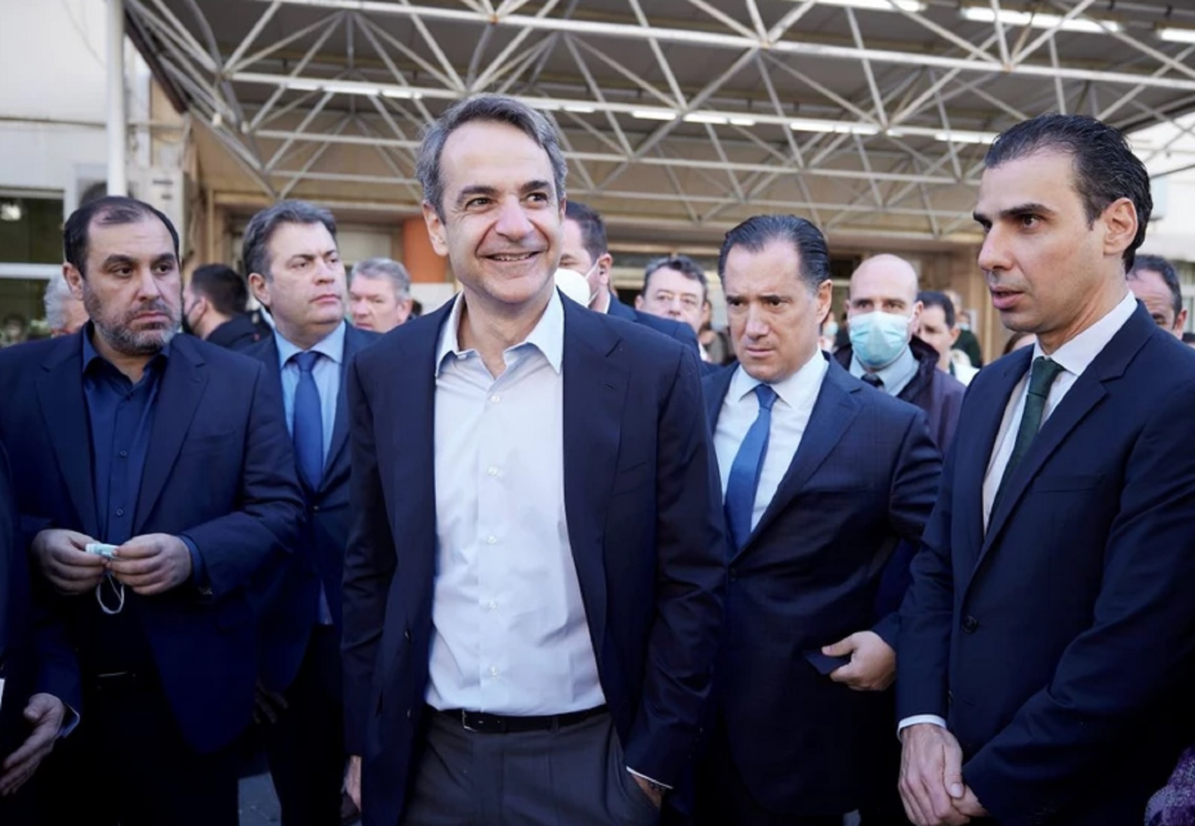 Στο Τζάνειο ο Μητσοτάκης – «Περήφανοι που έχουμε τέτοιο νοσοκομείο»