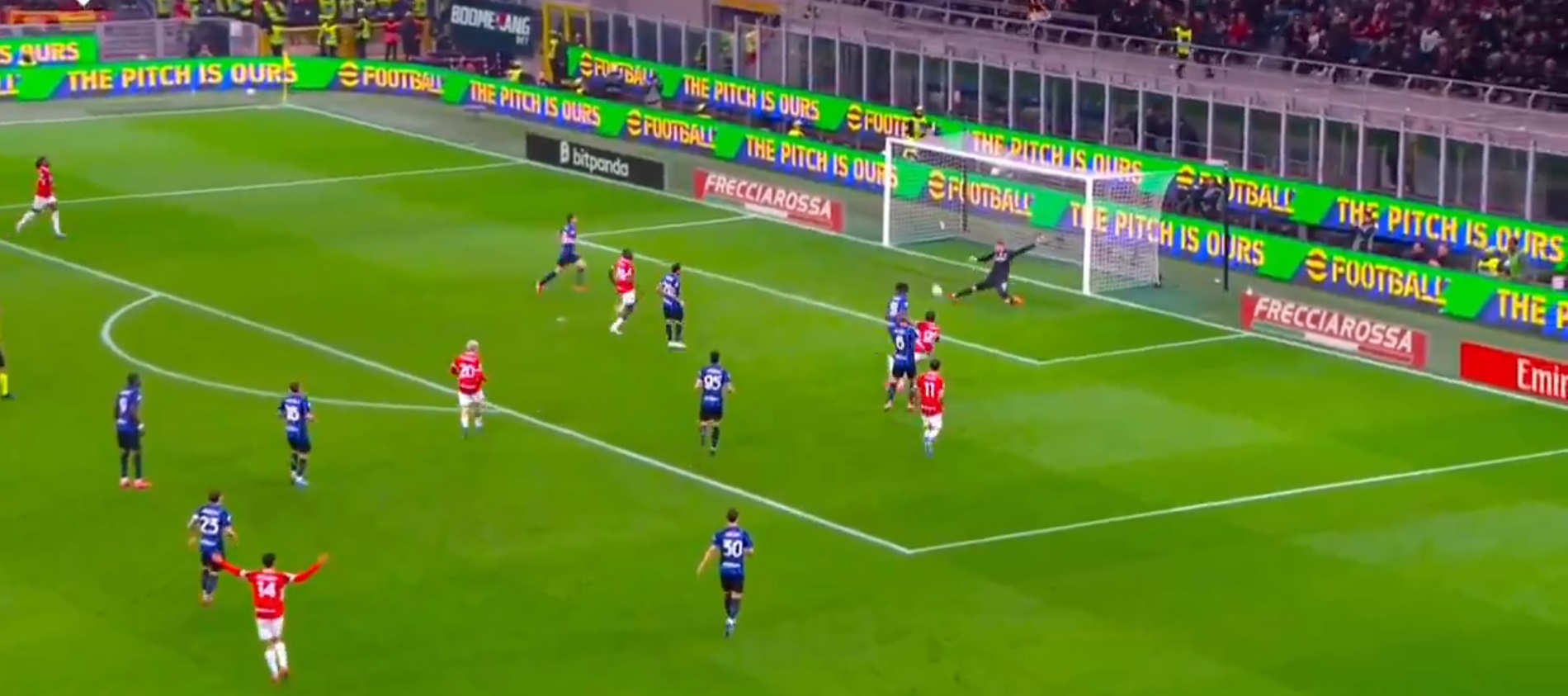 Βάζει δύσκολα στην Ίντερ η Μίλαν και σκοράρει με τον Έιμπραχαμ! (vid)