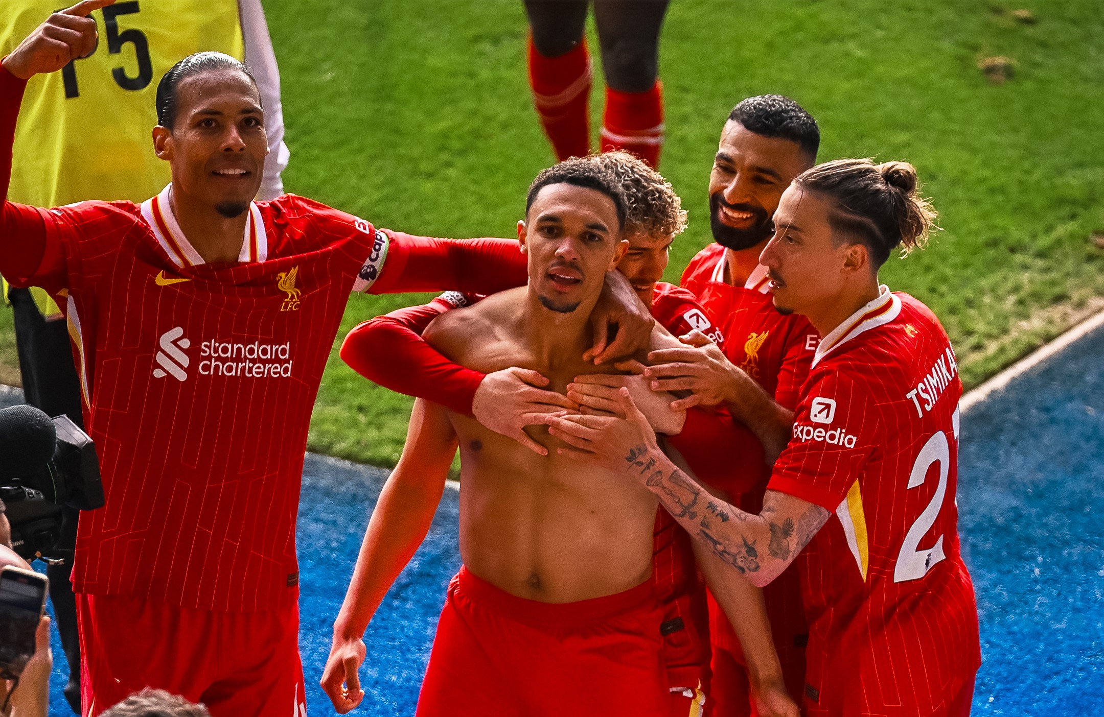 Λίβερπουλ, ο «βασιλιάς» Άρνολντ… σου χαρίζει τον τίτλο (vid)