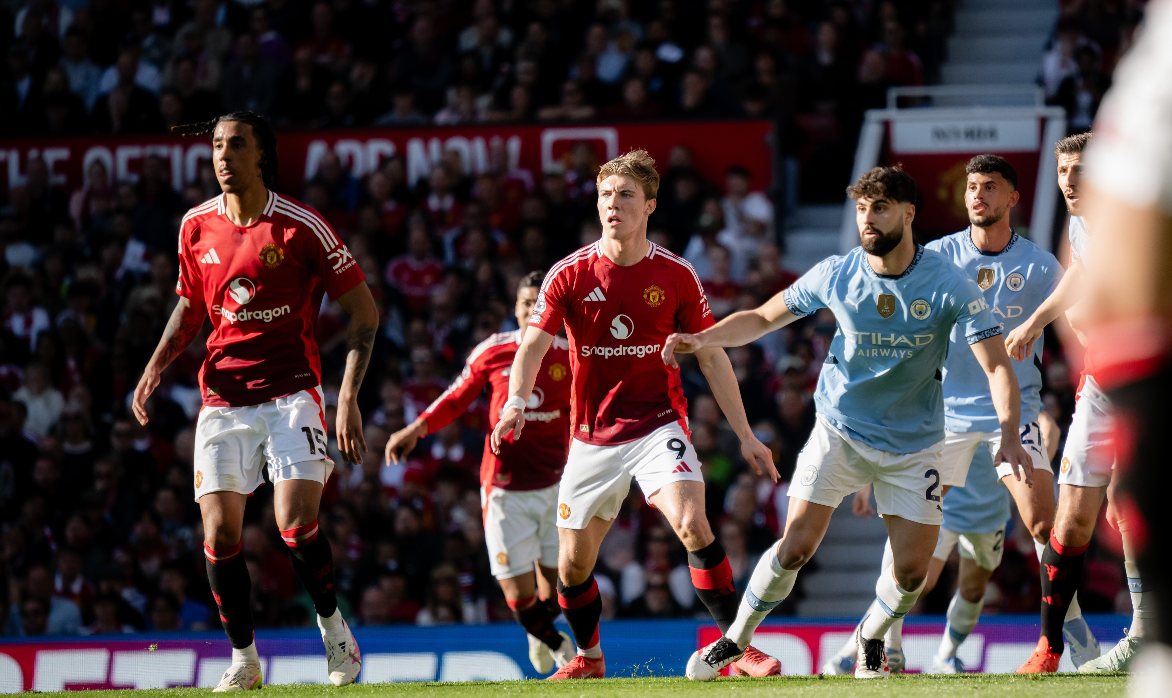 Μάντσεστερ Γιουνάιτεντ – Μάντσεστερ Σίτι: Ντέρμπι μόνο στη θεωρία! (vid)