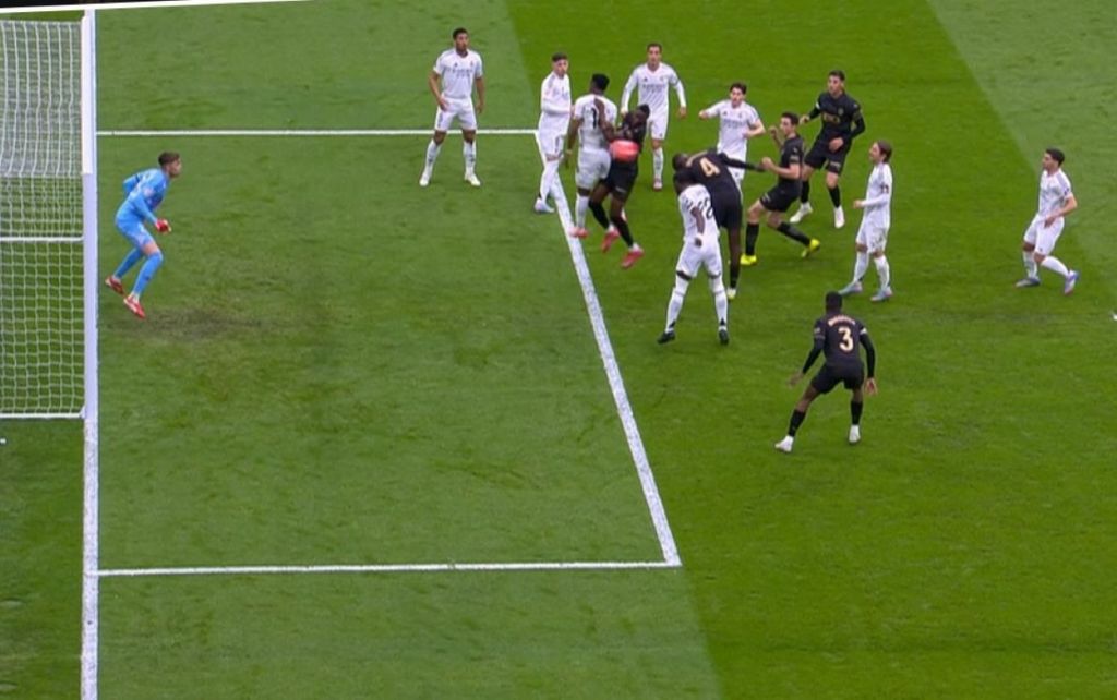 Η Βαλένθια «σοκάρει» τη Ρεάλ – Το κάρφωσε ο Nτιακαμπί (vid)