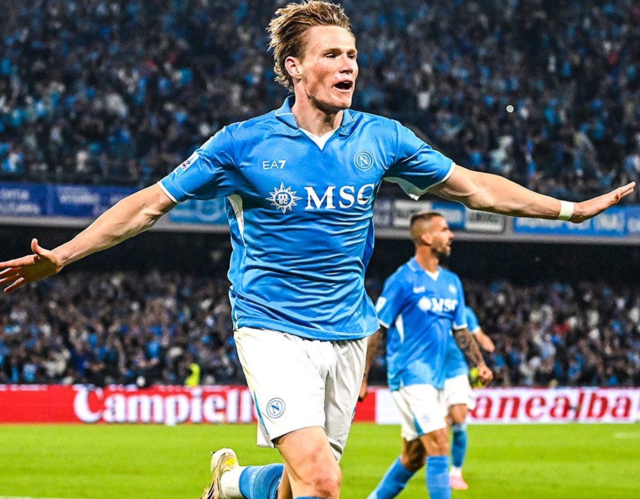 Και στη Νάπολι είναι ωραία με την κούπα για παρέα! (vids)