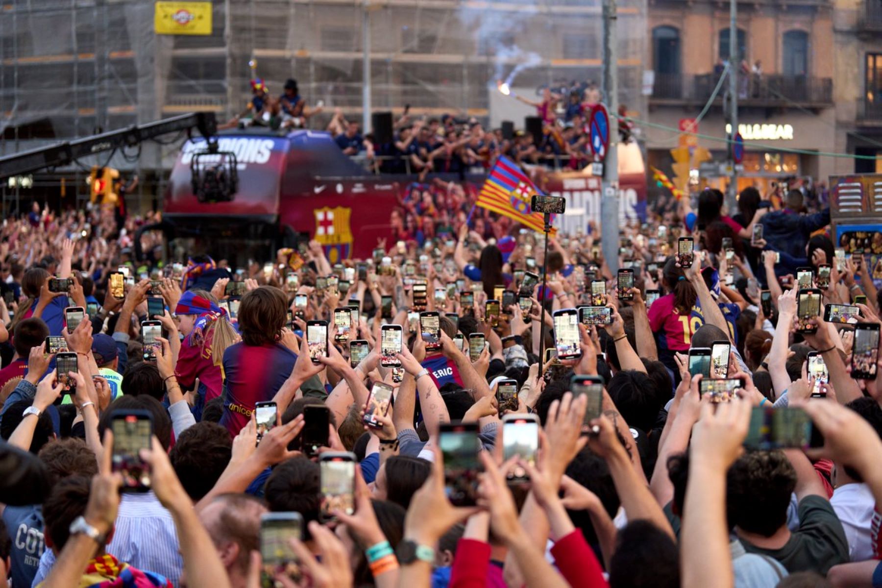 Κυνηγά μεταγραφική… ρουκέτα η Μπαρτσελόνα
