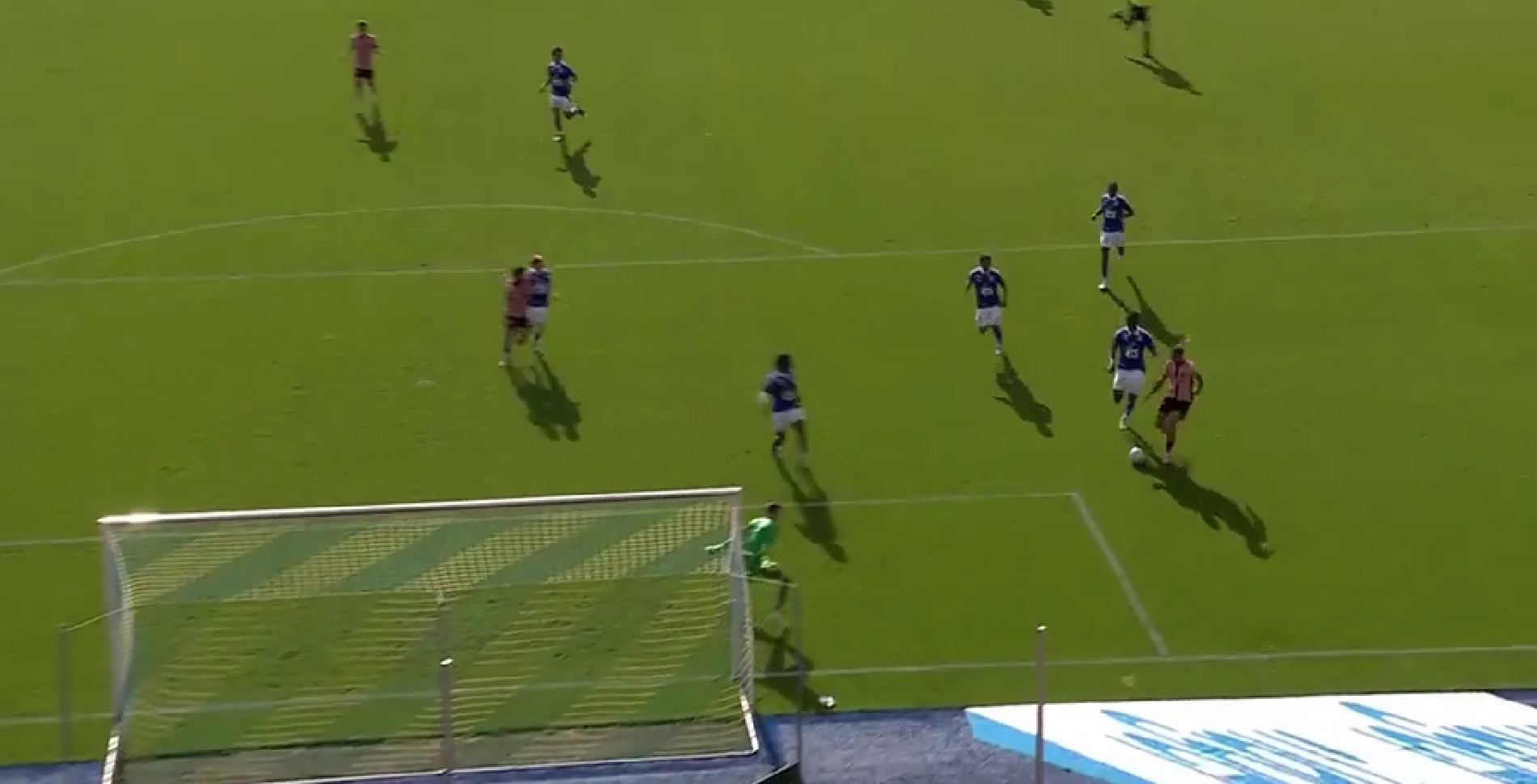 Απίθανη κούρσα και τελείωμα από τον Μπαρκολά: Έκανε συμπαίκτες και αντιπάλους να παραμιλάνε! (vids)